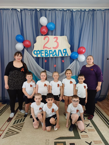 День защитника Отечества, группы "Фантазеры" и "Непоседы"! День защитника Отечества, группы "Фантазеры" и "Непоседы"!.